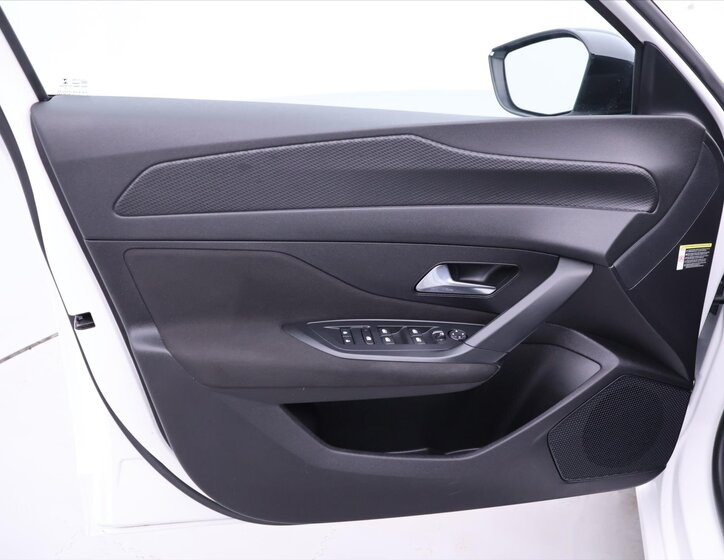 Peugeot 308 Hatchback 1,5 l 96 kw