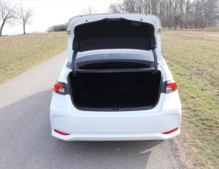 Toyota Corolla Sedan / Limuzína 1,8 l 72 kw