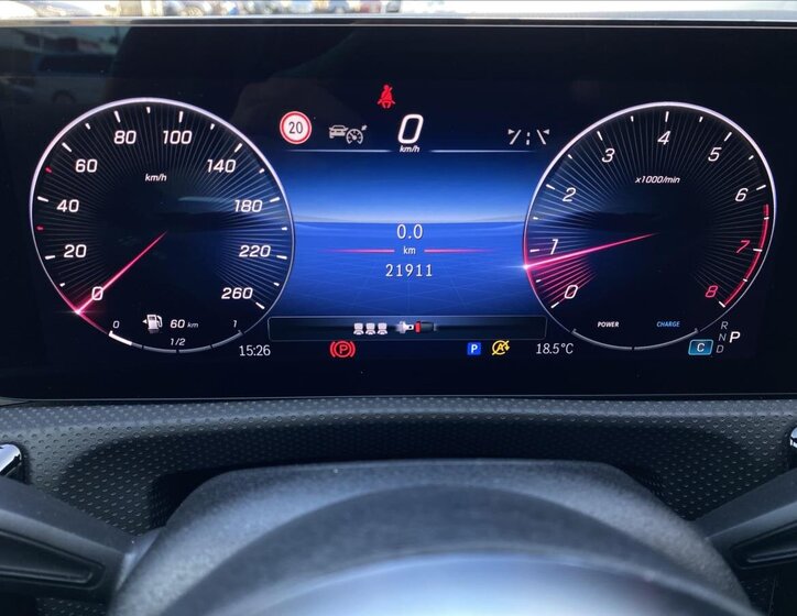 Mercedes-Benz Třídy A Hatchback 1,3 l 120 kw