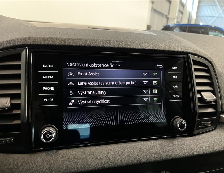 Škoda Karoq SUV / Terénní 1,5 l 110 kw