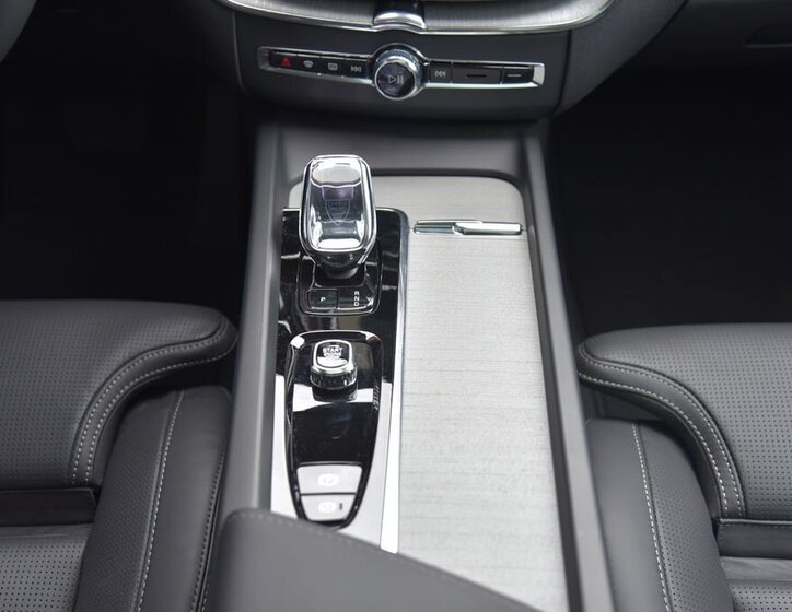 Volvo XC60 SUV / Terénní 2,0 l 186 kw