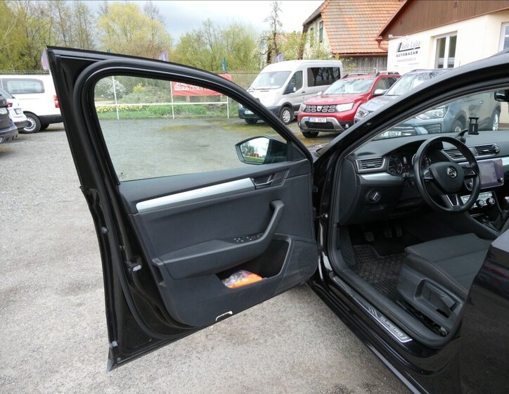 Škoda Superb Kombi 1,6 l 88 kw