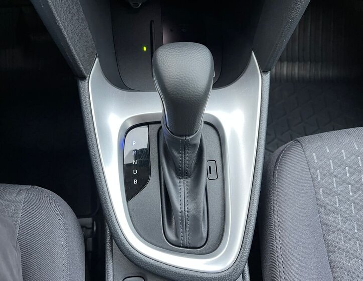 Toyota Yaris Cross 23