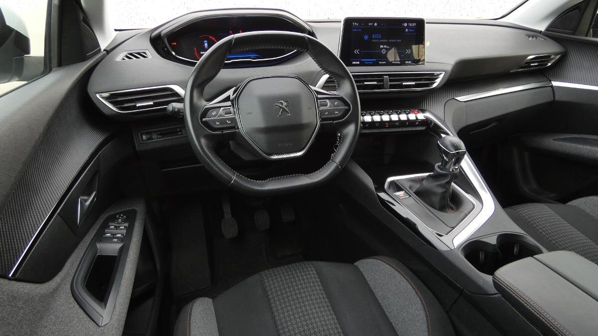 Peugeot 5008 SUV / Terénní 1,2 l 96 kw