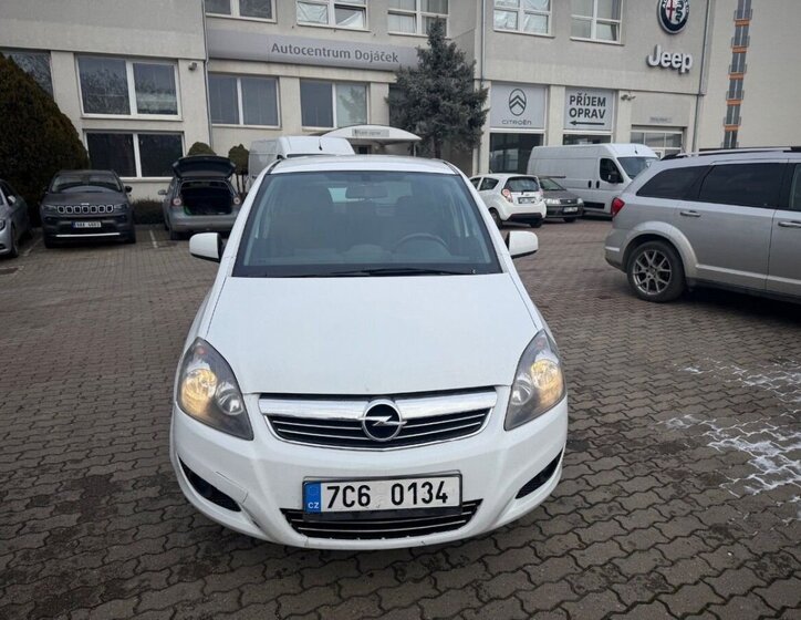 Opel Zafira 1