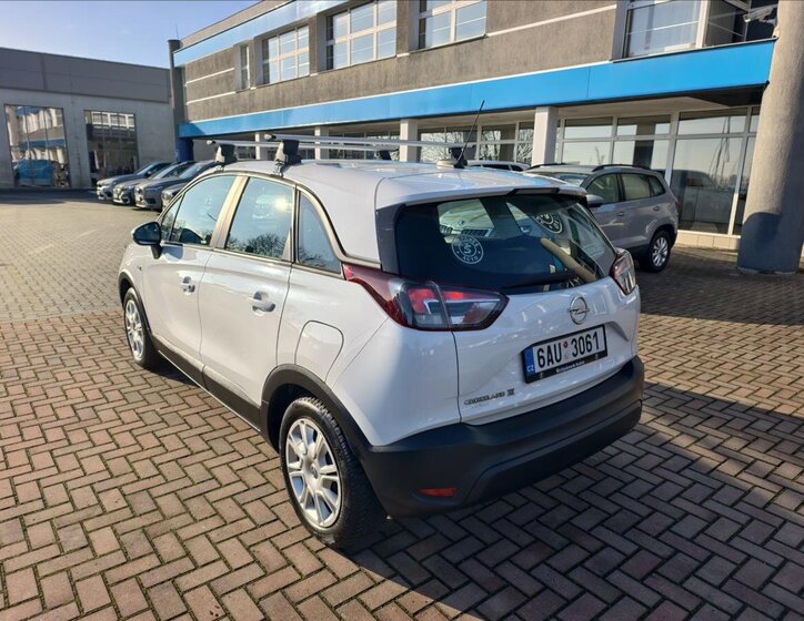 Opel Crossland SUV 1,2 l 60 kw