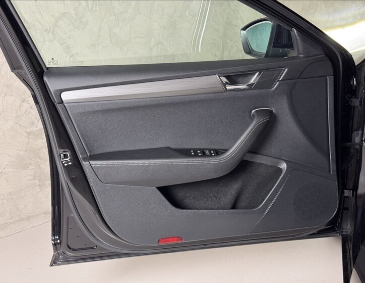 Škoda Superb Kombi 1,4 l 160 kw