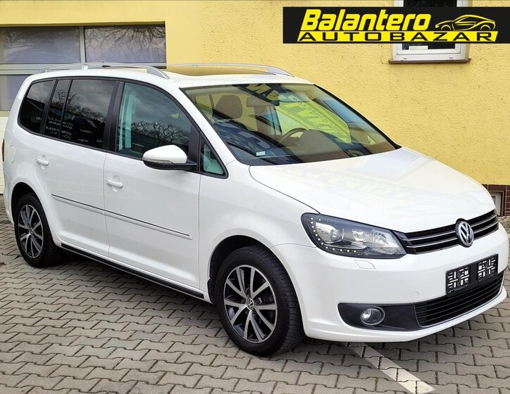 Volkswagen Touran 1