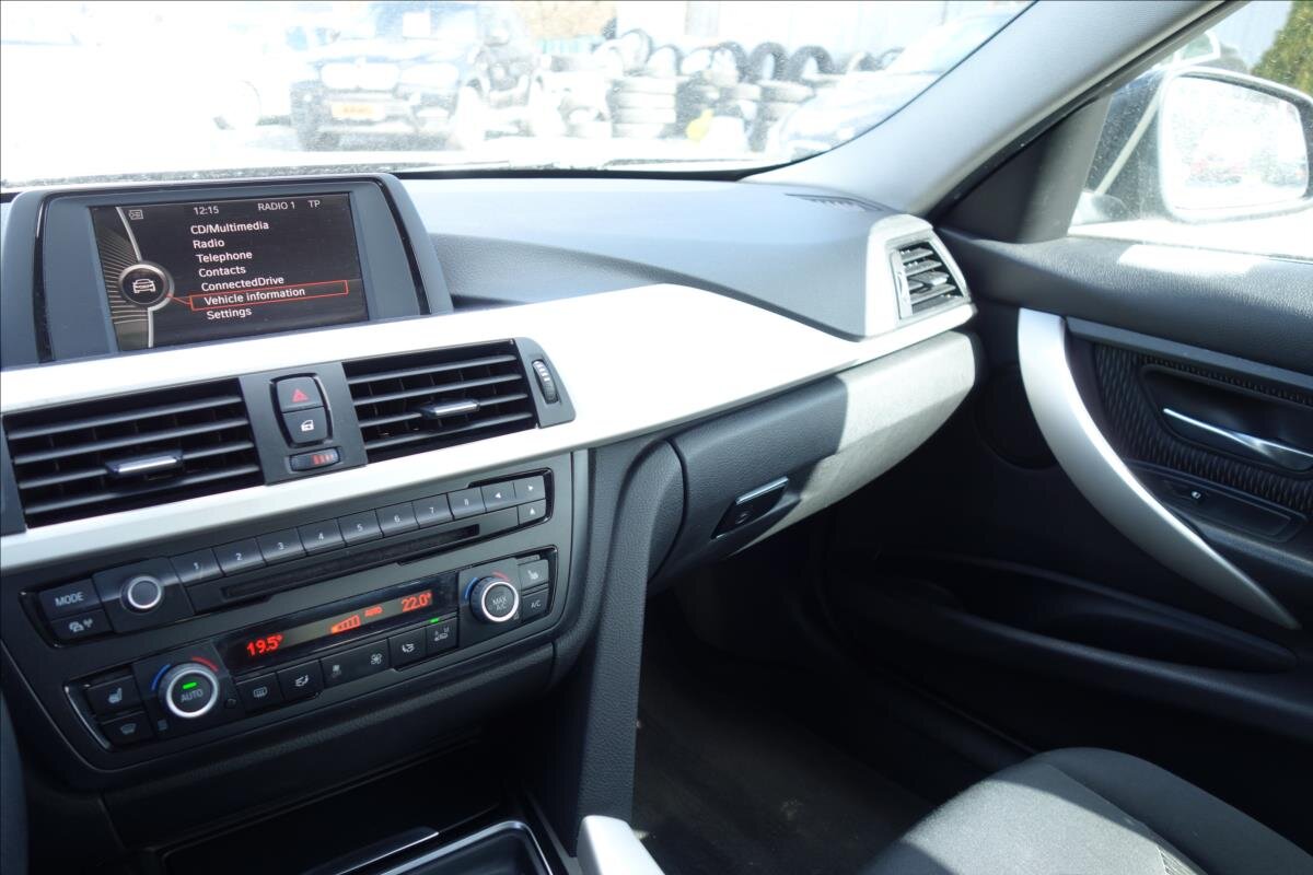 BMW Řada 3 Sedan / Limuzína 2,0 l 105 kw