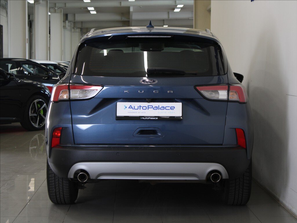 Ford Kuga SUV / Terénní 1,5 l 88 kw