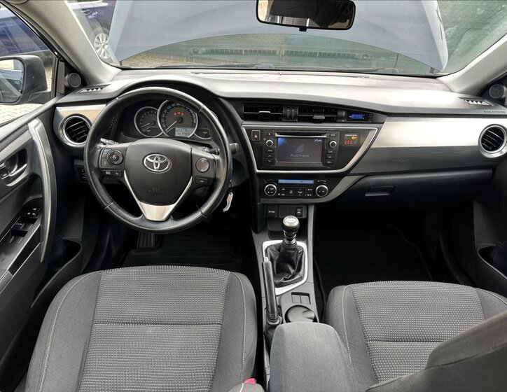 Toyota Auris Hatchback 1,6 l 98 kw