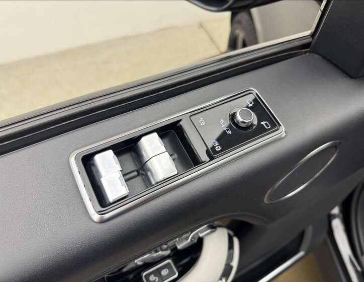 Land Rover Range Rover SUV / Terénní 5,0 l 405 kw