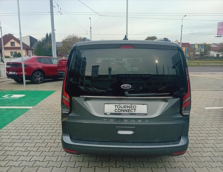 Ford Tourneo Connect 4