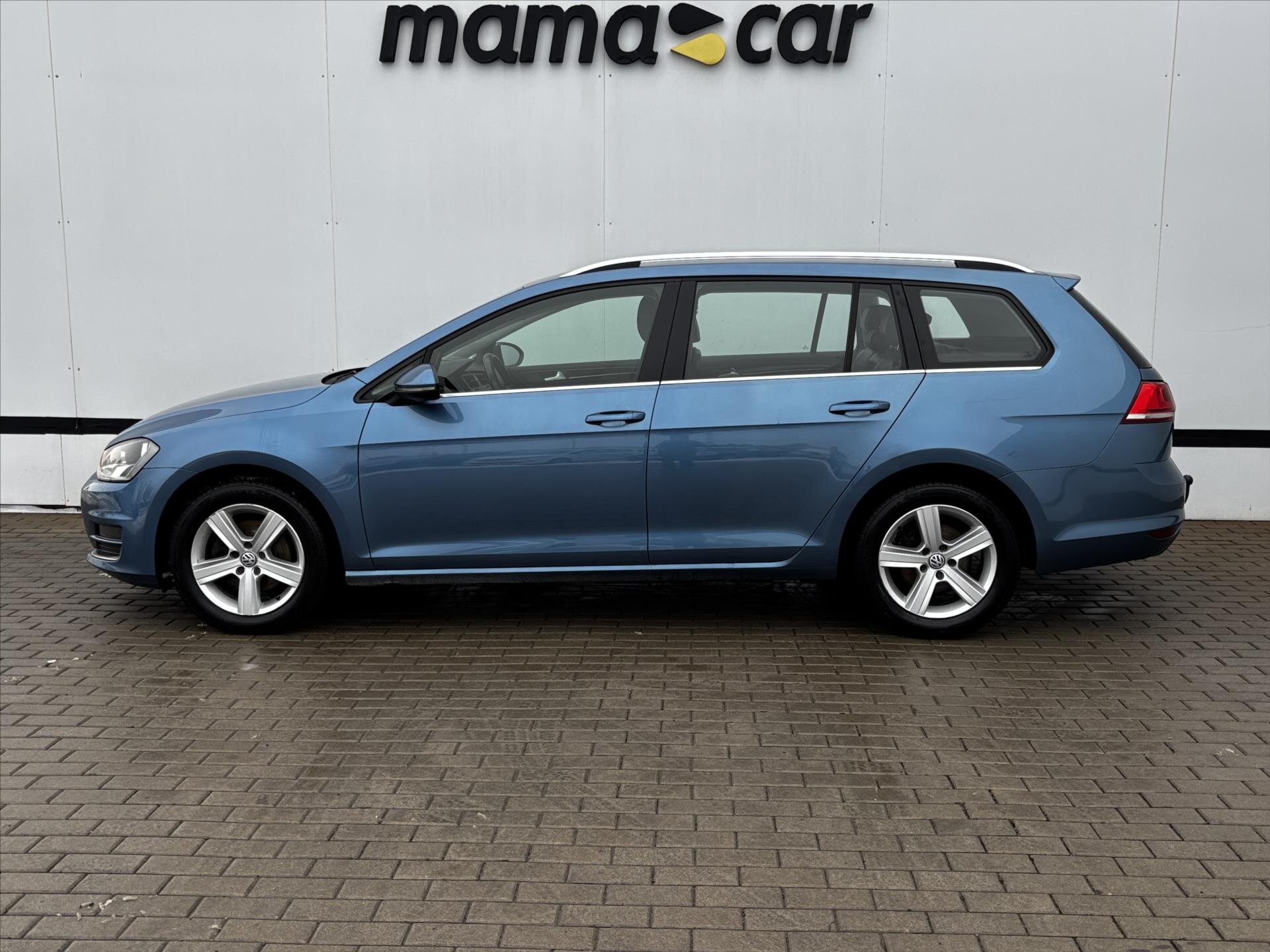 Volkswagen Golf Kombi 1,6 l 77 kw