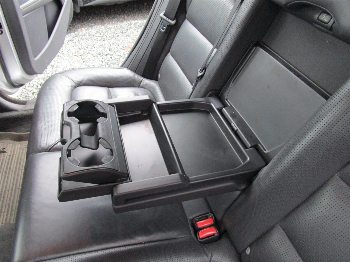 Volvo XC70 Kombi 2,4 l 158 kw