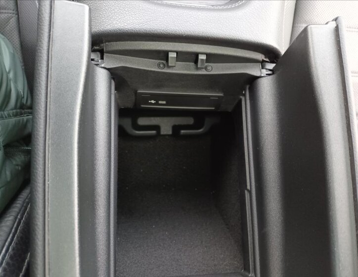 Mercedes-Benz GLE SUV 3,0 l 270 kw