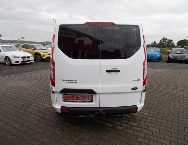 Ford Transit Custom 9