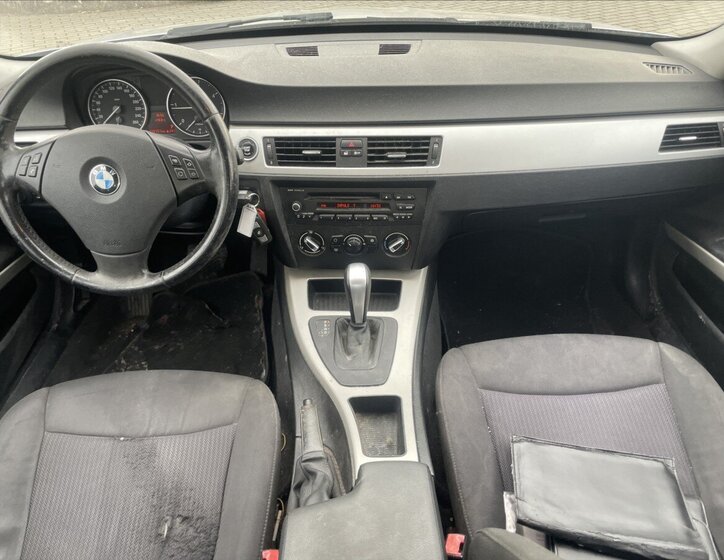 BMW Řada 3 Sedan / Limuzína 2,0 l 105 kw