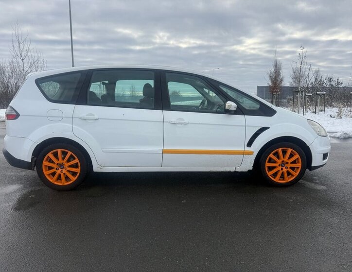 Ford S-MAX 6