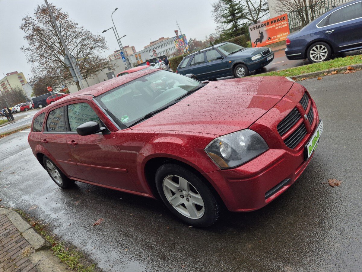 Dodge Magnum Kombi 2,7 l 142 kw