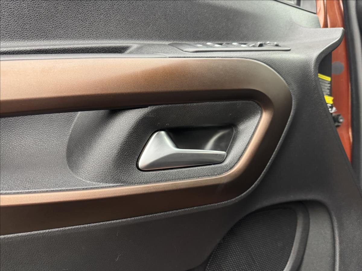 Peugeot Rifter MPV 1,5 l 96 kw