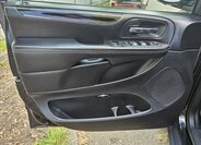 Lancia Voyager MPV 2,8 l 130 kw