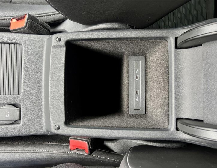 Volkswagen Arteon Kombi 2,0 l 147 kw