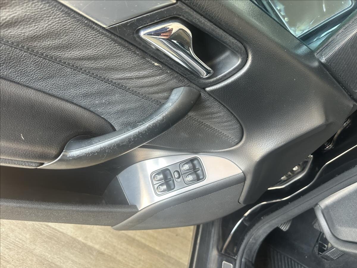 Mercedes-Benz Třídy C Kombi 2,1 l 110 kw