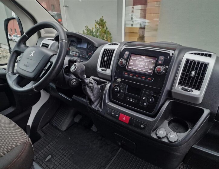 Peugeot Boxer 37