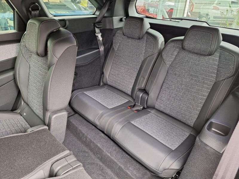 Peugeot 5008 SUV / Terénní 1,2 l 107 kw