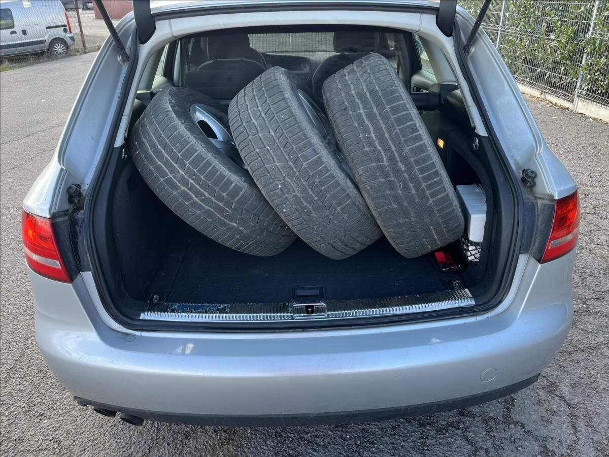 Audi A4 Kombi 2,0 l 88 kw