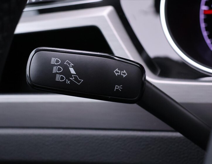 Volkswagen Touran MPV 2,0 l 110 kw