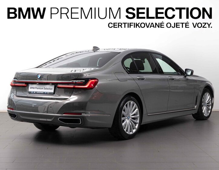 BMW Řada 7 5
