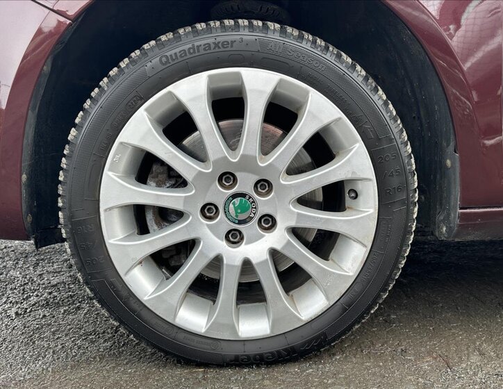 Škoda Roomster Kombi 1,2 l 77 kw