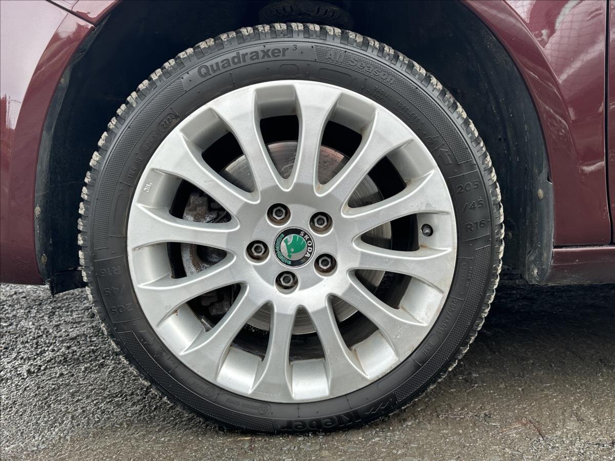 Škoda Roomster Kombi 1,2 l 77 kw