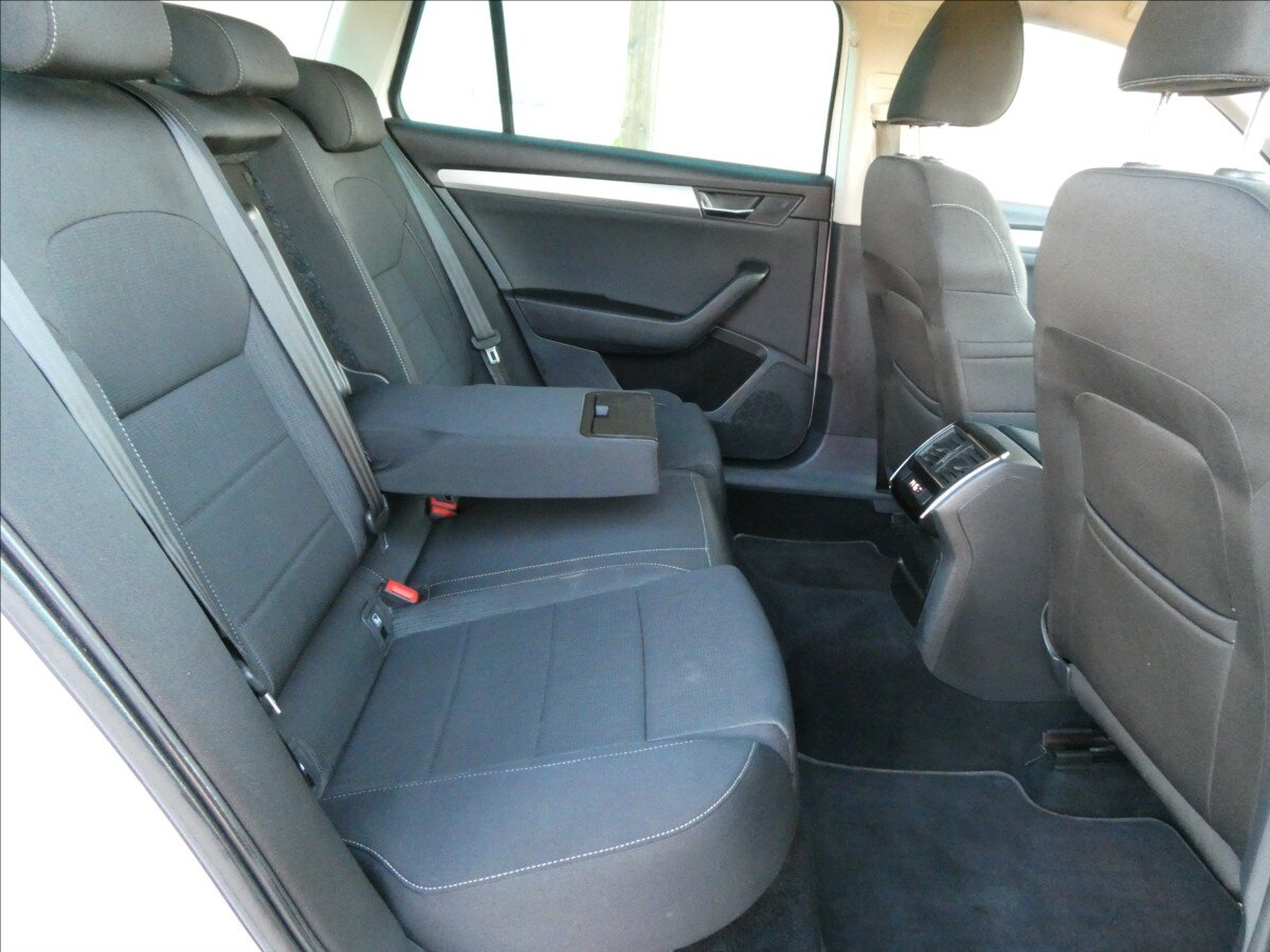 Škoda Superb Kombi 2,0 l 110 kw