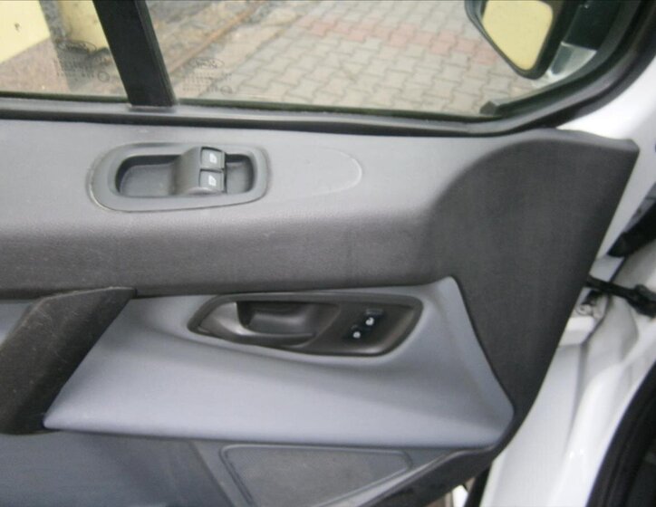 Ford Transit Custom 12