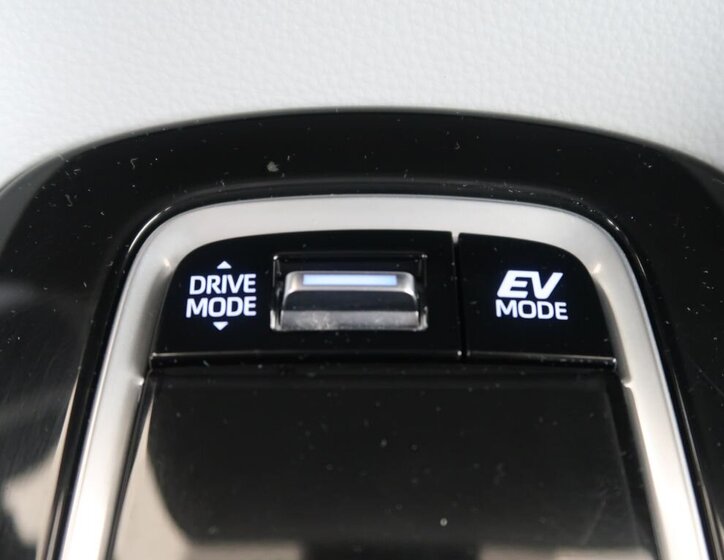 Toyota Corolla Kombi 2,0 l 112 kw