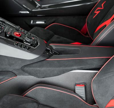 Lamborghini Aventador 38