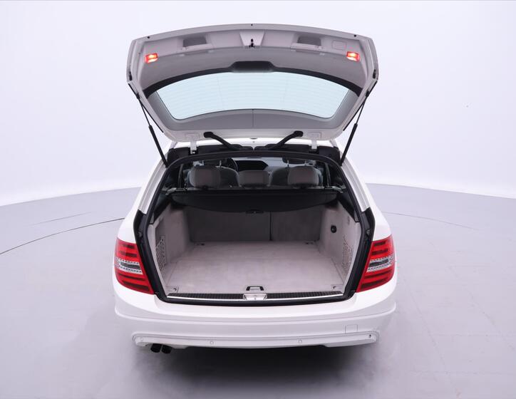 Mercedes-Benz Třídy C 9