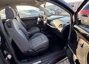 Volkswagen New Beetle 15