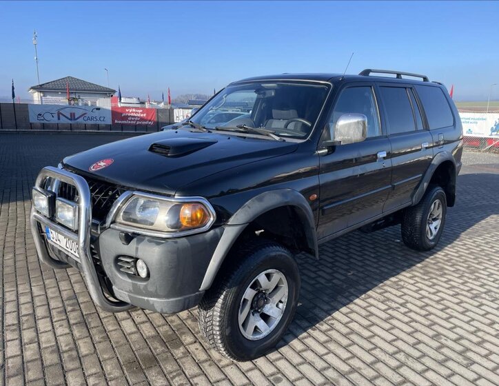 Mitsubishi Pajero 34