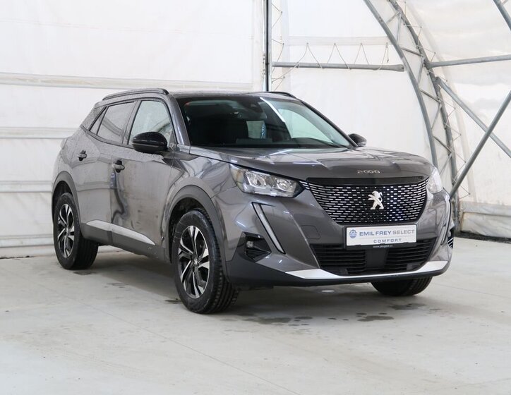 Peugeot 2008 SUV 1,2 l 96 kw