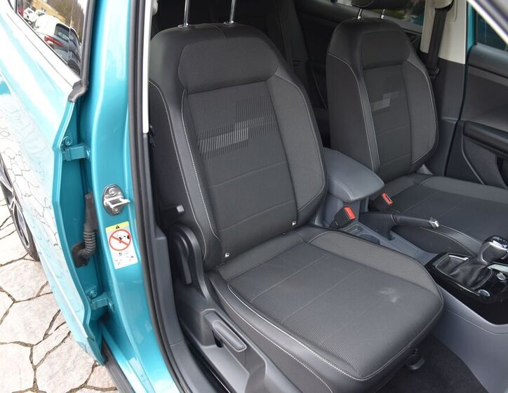 Volkswagen T-Cross SUV / Terénní 1,5 l 110 kw