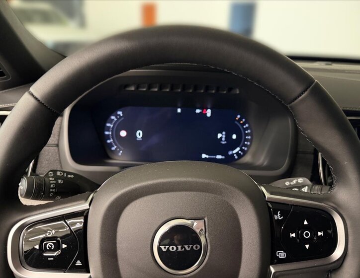 Volvo XC90 SUV / Terénní 2,0 l 184 kw