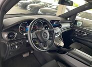 Mercedes-Benz Třídy V 12