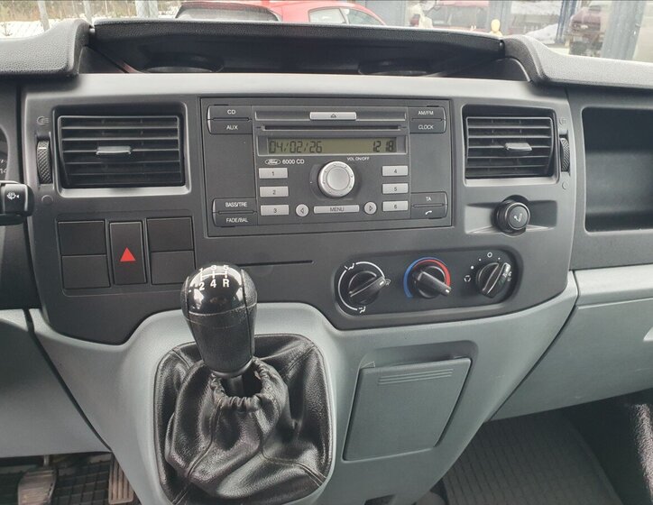 Ford Transit Kombi 2,2 l 81 kw
