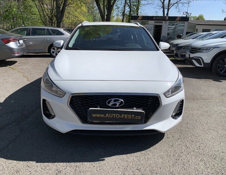 Hyundai i30 Kombi 1,6 l 81 kw