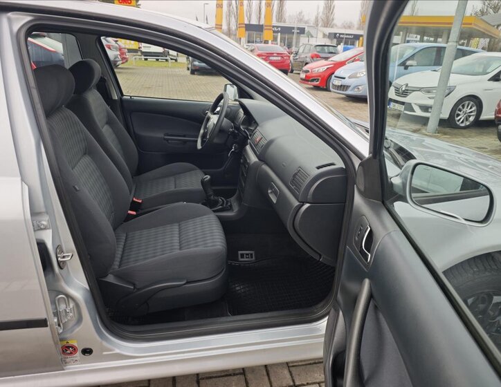 Škoda Octavia Liftback 1,6 l 75 kw