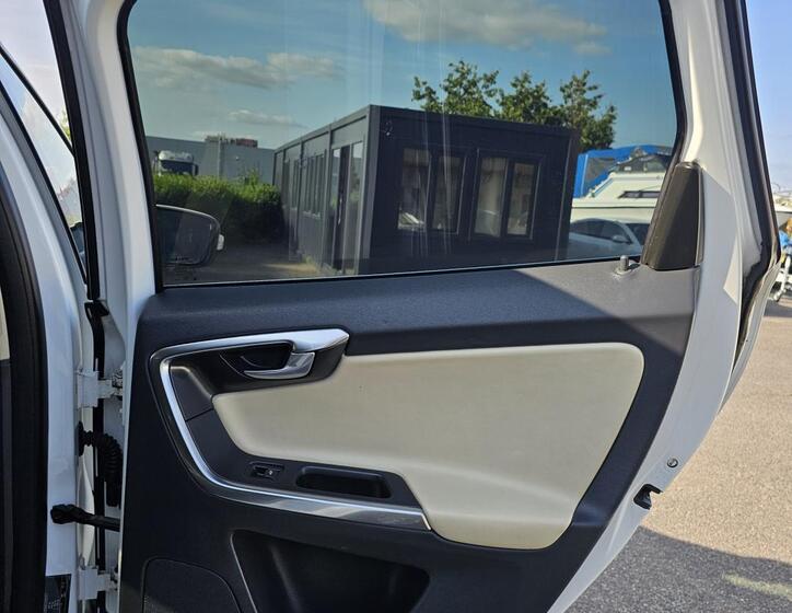 Volvo XC60 45